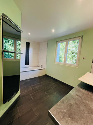  Maison � vendre 7 pi�ces 240 m�