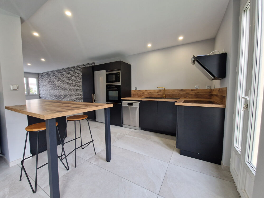 Vente Maison Maison 125 m2 type 6 avec garage et jardin à Saint-Memmie St memmie