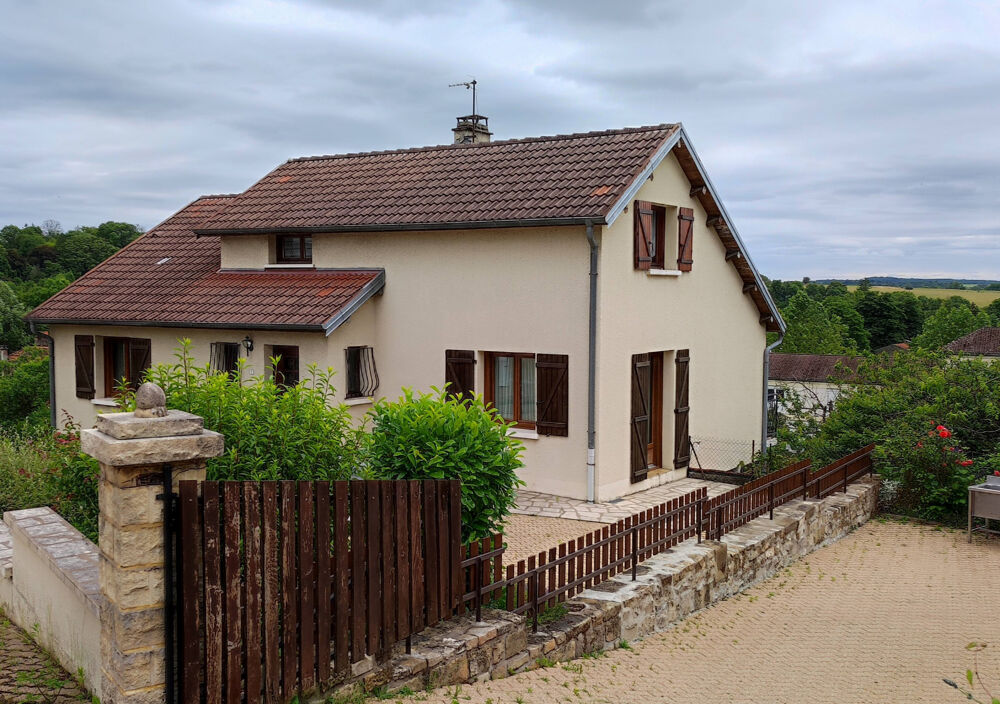 Maison 4 pièces 115 m² · à Bourbonne les Bains · 115 m² · 148 000 €