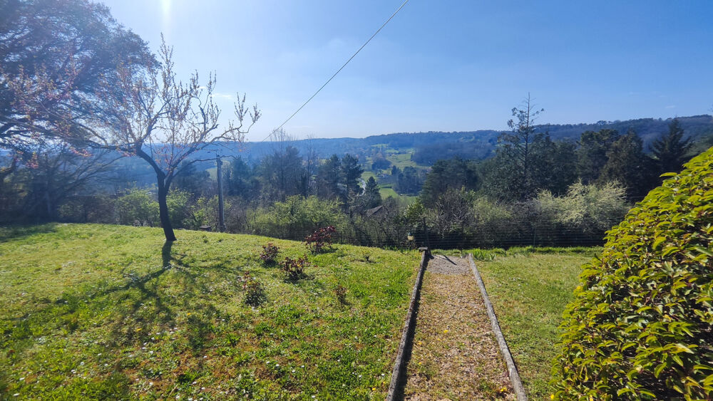 Vente Maison Maison de 105 m2 sur parcelle close d'environ 1 550 m2 Sarlat la caneda