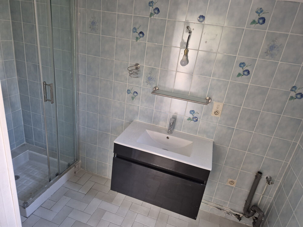 Vente Maison Maison de village de 82m2 avec grange Roches sur marne