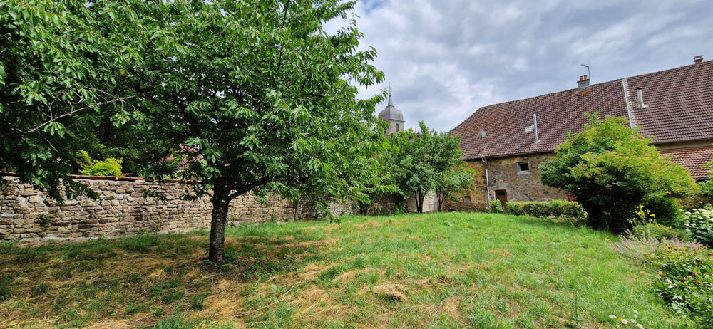 Vente Maison maison meublée 106 m2 sur 740 m2 de terrain Preigney