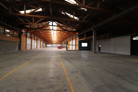 LOCAL D ACTIVITES ECONOMIQUES 8400 m2 5700000 25300 Pontarlier
