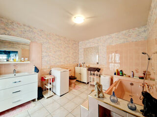  Maison  vendre 6 pices 260 m