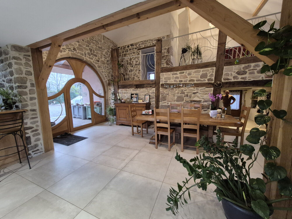 Vente Maison Belle ferme rénovée de 190 m2 avec terrain constructible et mobil-home habitable La lanterne et les armonts