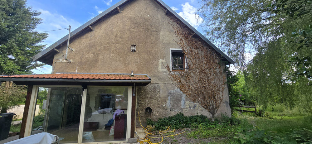 Vente Maison THIEFFRANS 70230 Maison de Village mitoyenne de 142 m2 sur 2729 m2 terrain Thieffrans