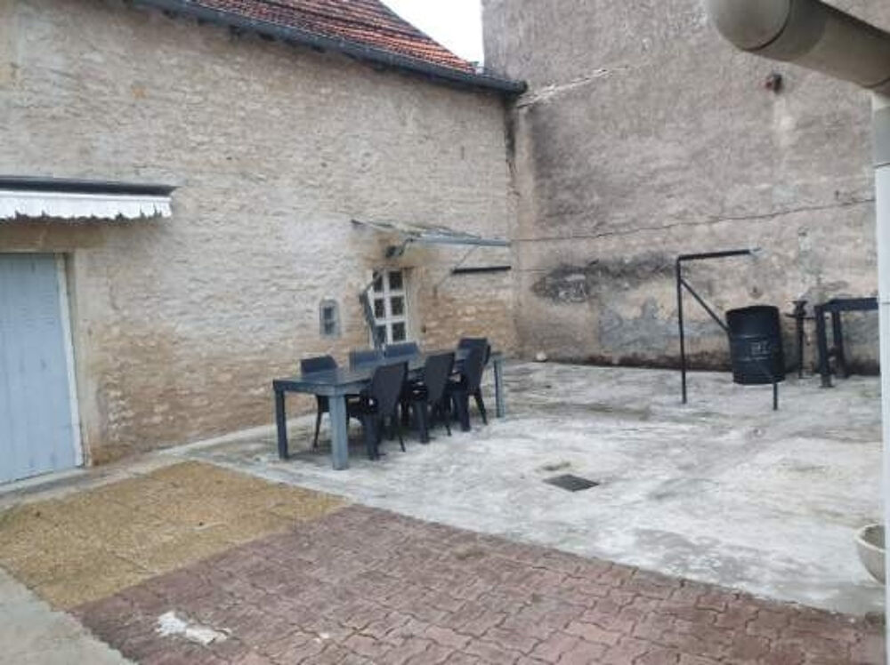 Maison 4 pièces 94 m² · à Gray · 94 m² · 118 000 €