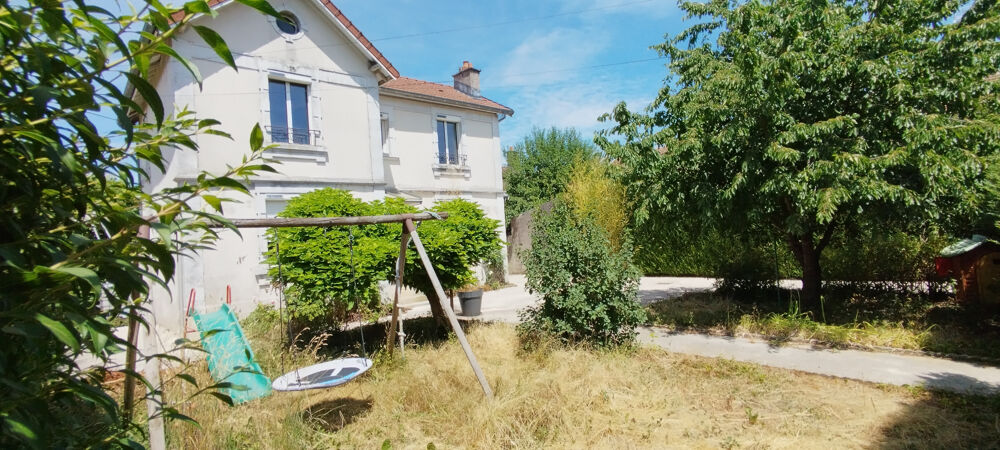Jolie maison trois chambres