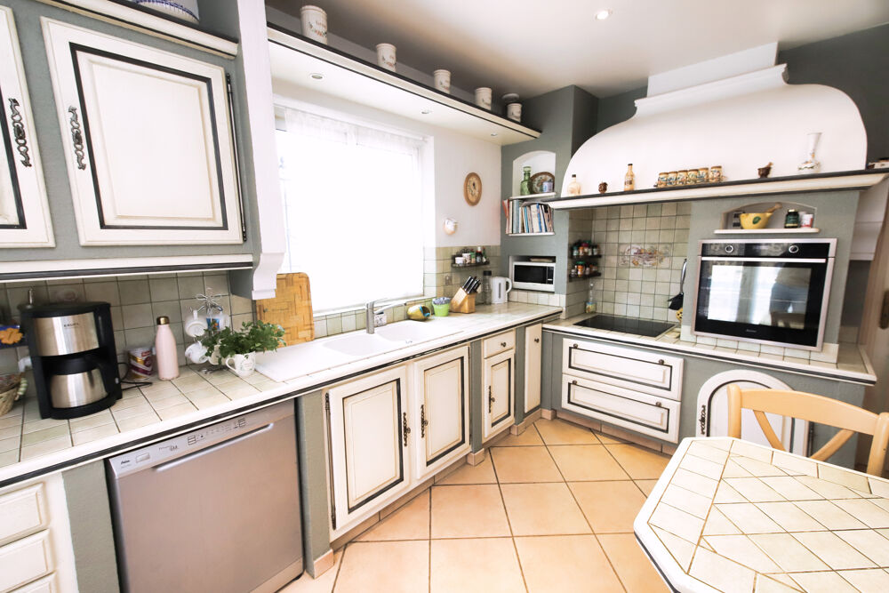 Vente Maison Villa T5 4 chambres dont 2 de plain pied T5 de 128 m2 avec piscine   Pierrefeu-du-Var (83390) Pierrefeu du var
