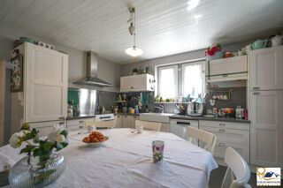  Maison � vendre 9 pi�ces 196 m�