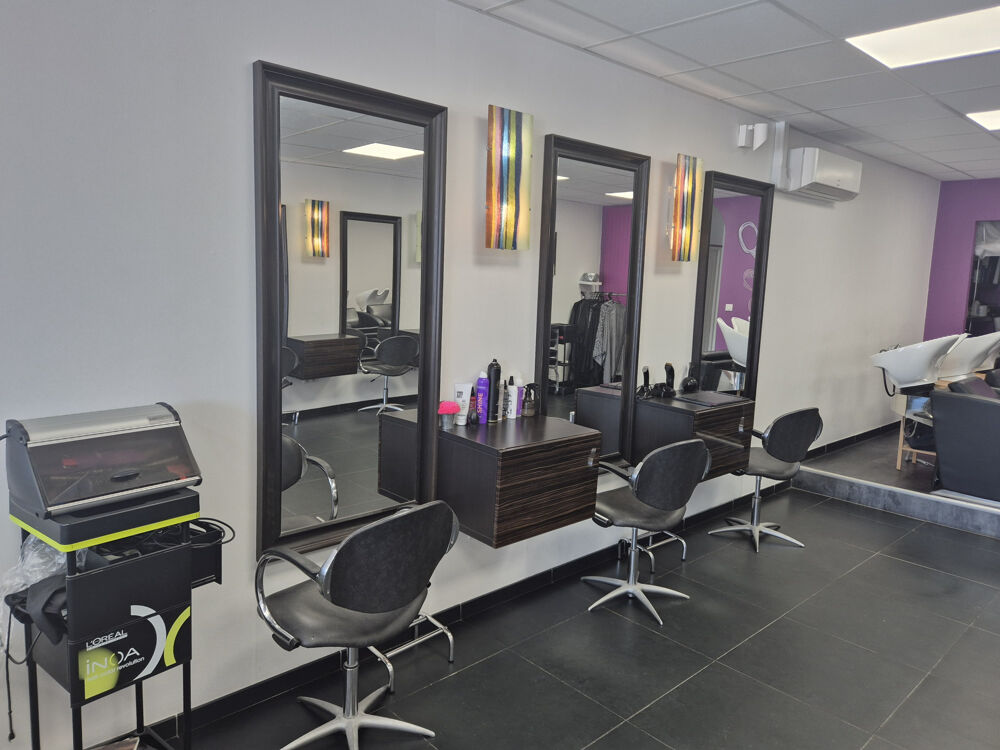  FONDS DE COMMERCE - SALON DE COIFFURE 