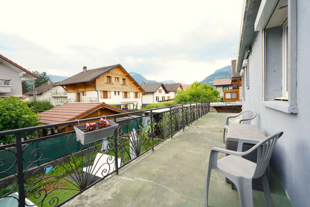 À Cluses La Sardagne, T4 avec terrasse et jardin