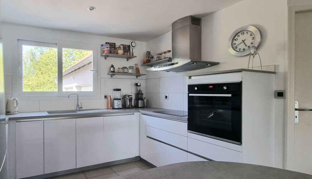 Vente Maison Villa moderne avec piscine Fontainebrux