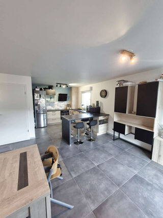  Appartement � vendre 4 pi�ces 82 m� Mamirolle