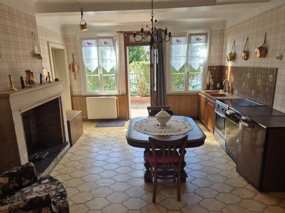 Maison familiale en pierres de 166m2 avec 4 chambres
