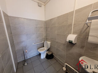  Immeuble  vendre 8 pices 200 m