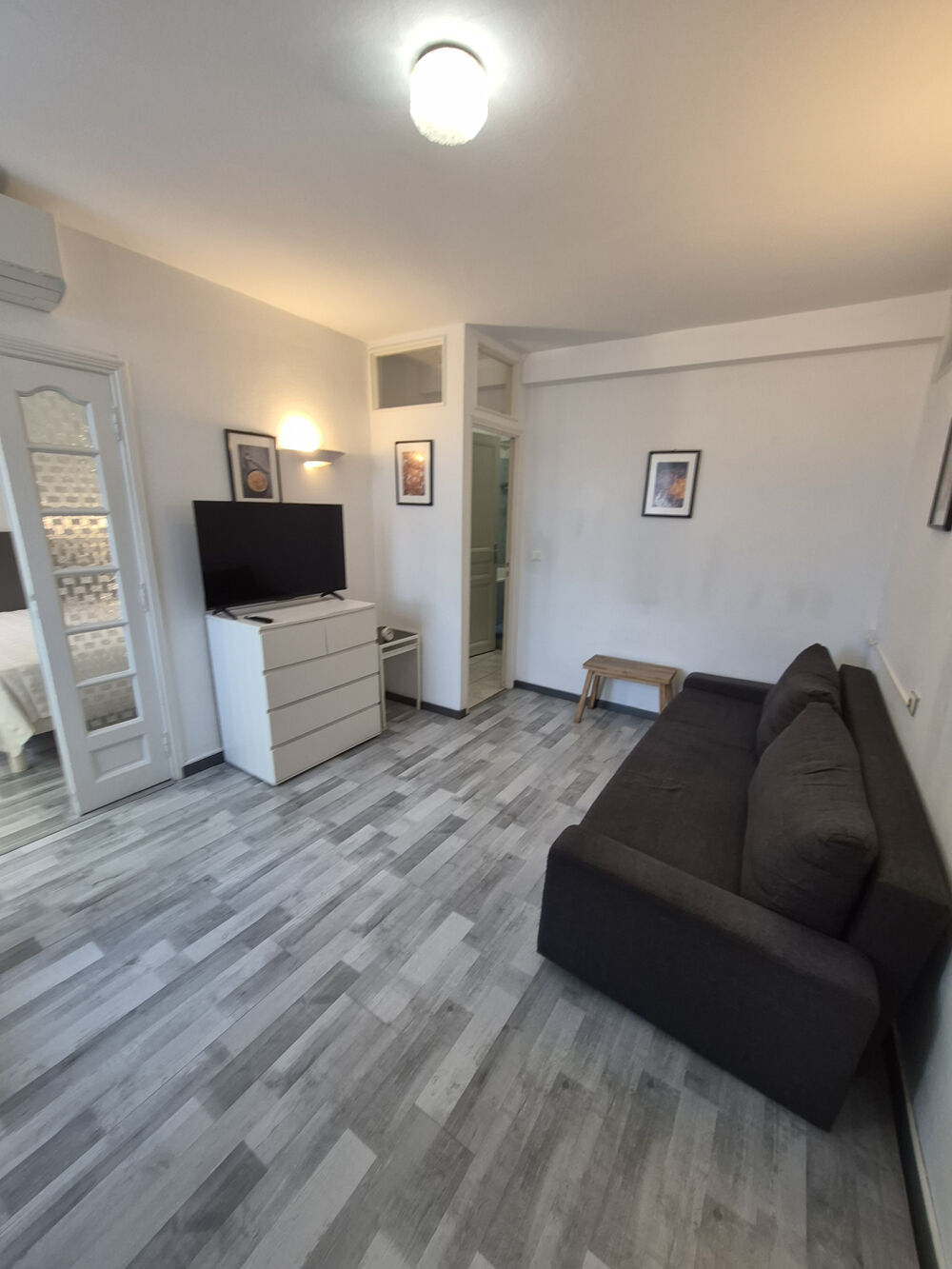 Vente Appartement Appartement de 51 M dont 1 chambre individuelle, Terrasse de 120 M dominant le centre de Menton Menton