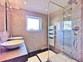  Appartement � vendre 4 pi�ces 94 m�