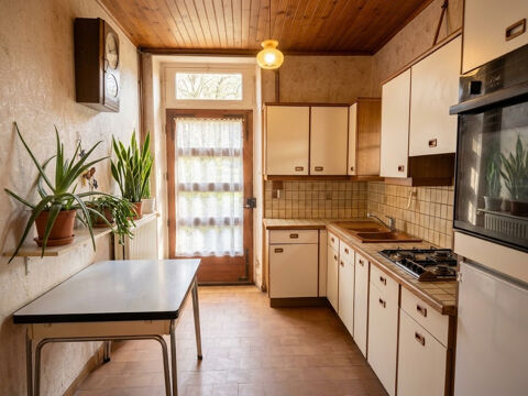   Maison de village de 98m2 à moderniser avec jardin Maison - 5 pièce(s) - 98 m²