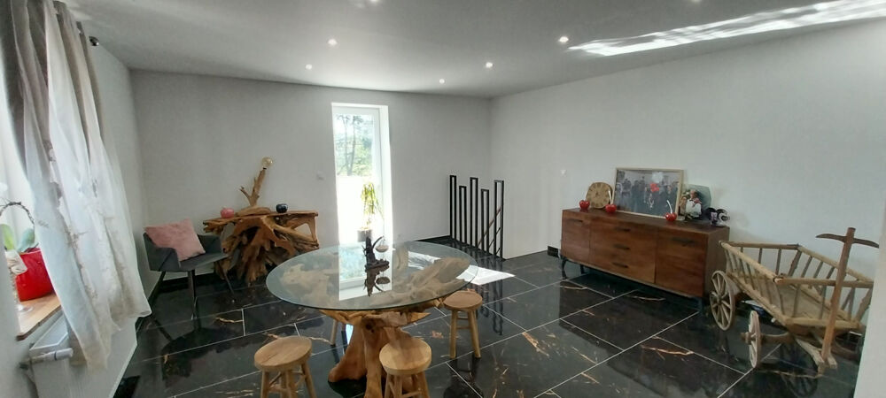 Coup de coeur assuré ! Maison rénovée 128 m2 au bord de leau