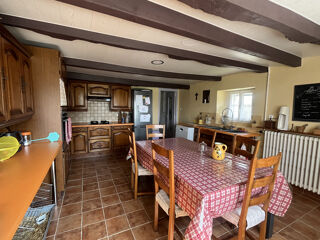  Propriété/château à vendre 4 pièces 104 m²