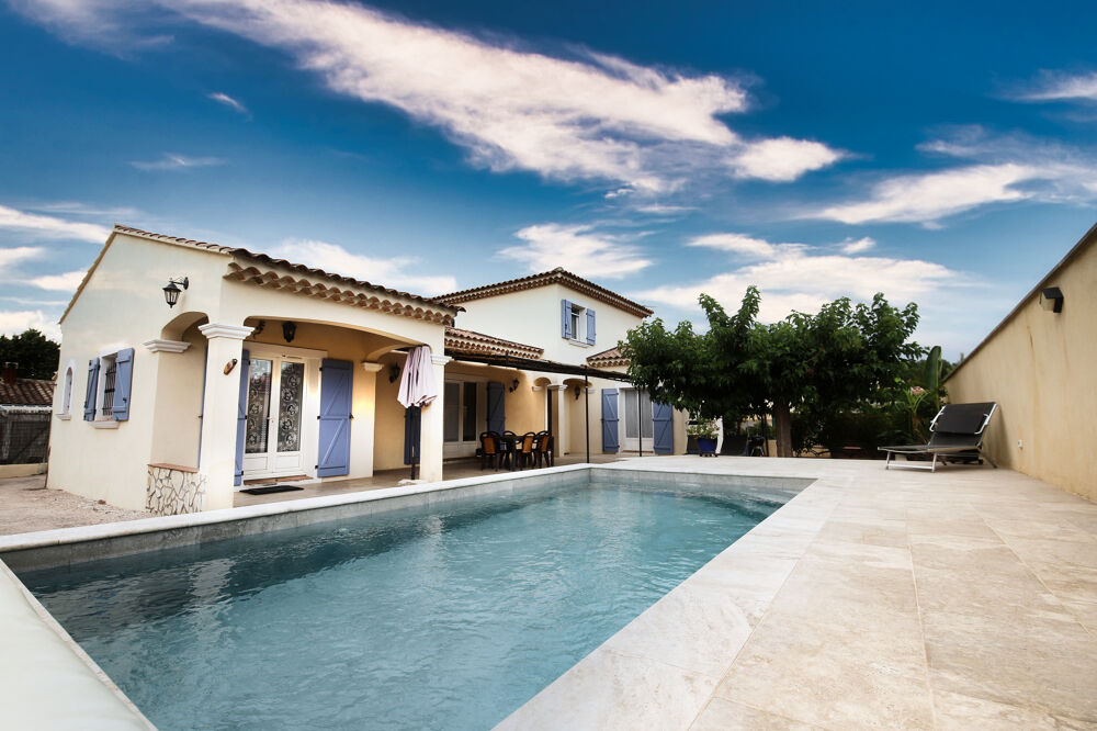 Vente Maison Villa T5 4 chambres dont 2 de plain pied T5 de 128 m2 avec piscine   Pierrefeu-du-Var (83390) Pierrefeu du var