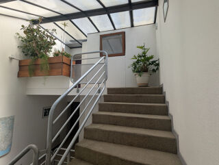  Immeuble  vendre 15 + pices 650 m