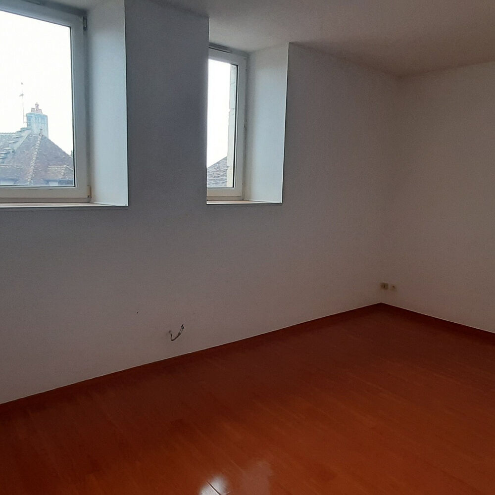 Appartement Type III ancien Rénové