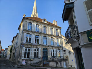  Immeuble à vendre 291 m²