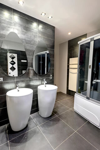  Appartement � vendre 6 pi�ces 146 m�