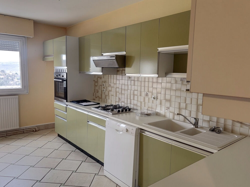 Appartement 5 pièces 82 m² · à Dijon · 82 m² · 140 000 €