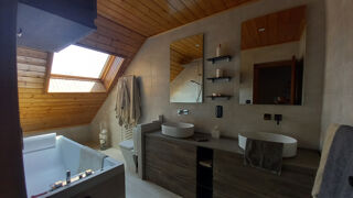  Maison à vendre 7 pièces 242 m²