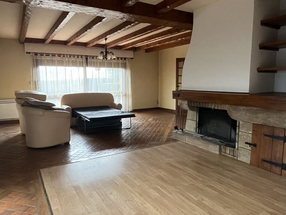 Vente Maison maison d'habitation de type f7 de 230 m2 habitables sur un terrain de1716 m2 Bourbonne les bains