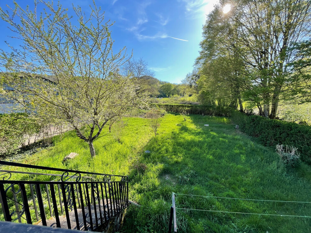 Vente Maison Maison de village à fort potentiel - 11 pièces - 880 m2 Courchaton