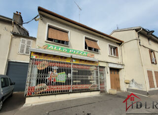  Immeuble  vendre 8 pices 200 m