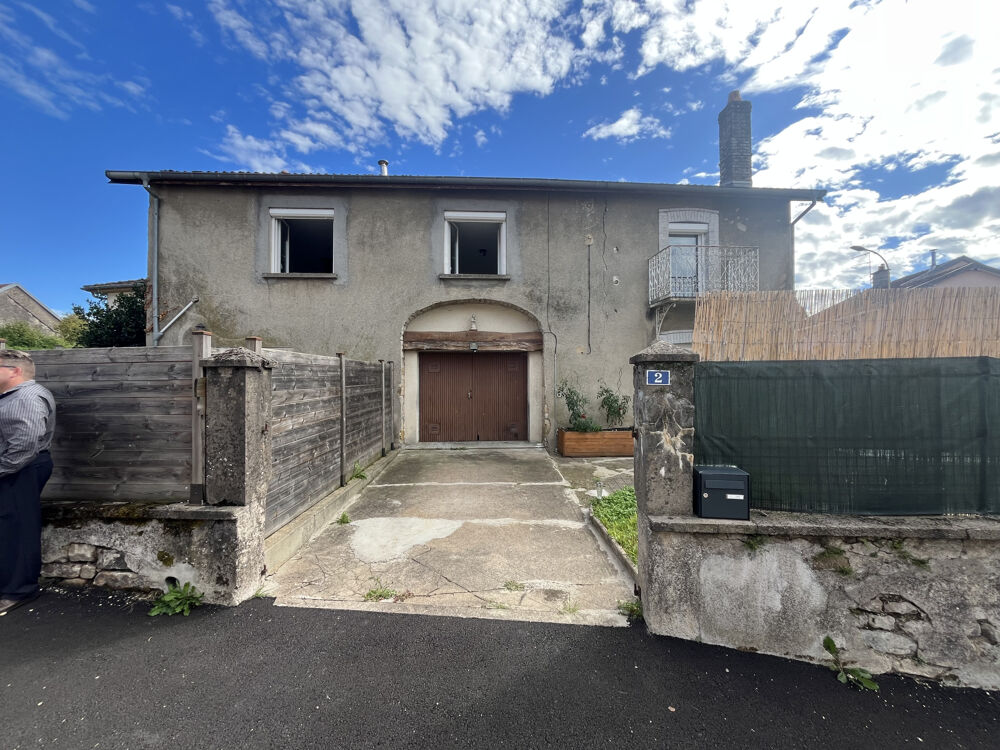 Vente Maison immeuble compos�e de 2 appartements de type 3, 85 m2 et de type4 , 100 m2 avec terrain ind�pendant Bougnon