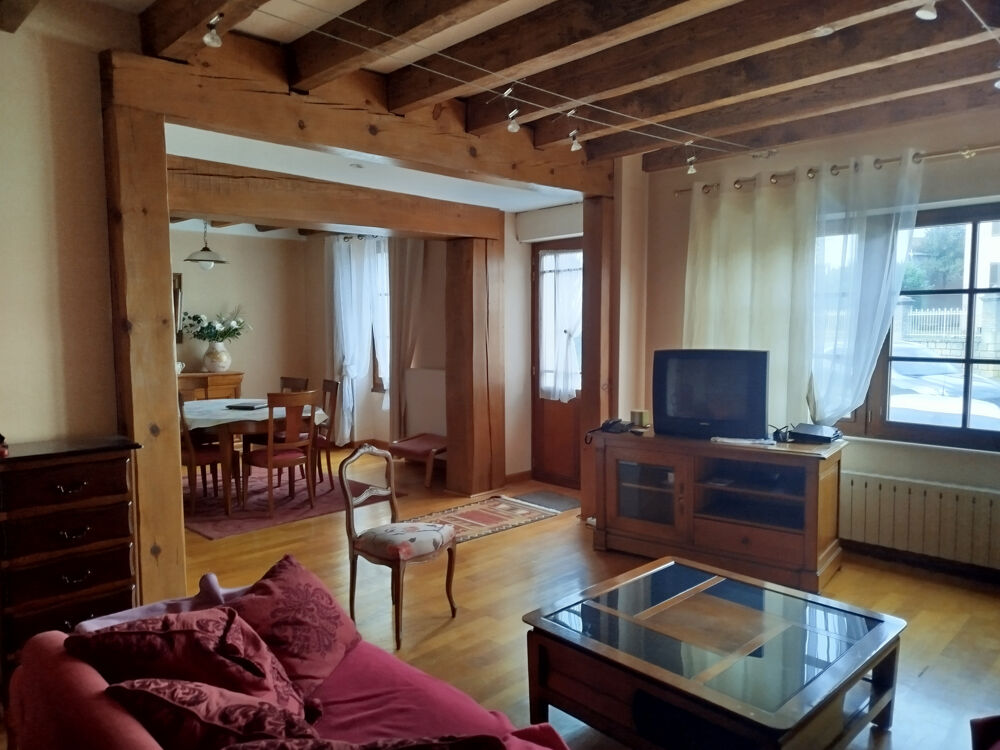 MAISON DE VILLE NON MITOYENNE AVEC TERRAIN