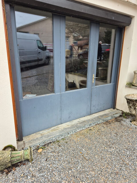 Local lumineux 130 m2 122000 25720 Beure