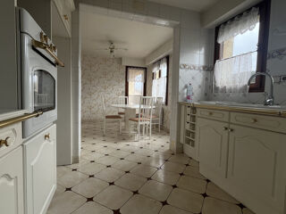  Maison � vendre 7 pi�ces 230 m�