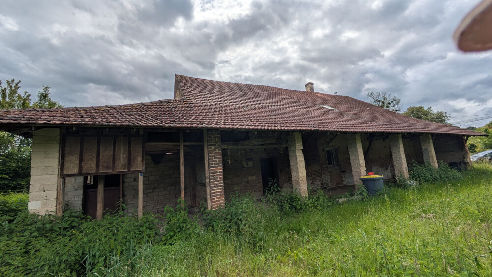maison à rénover avec 13 000m2 terrain