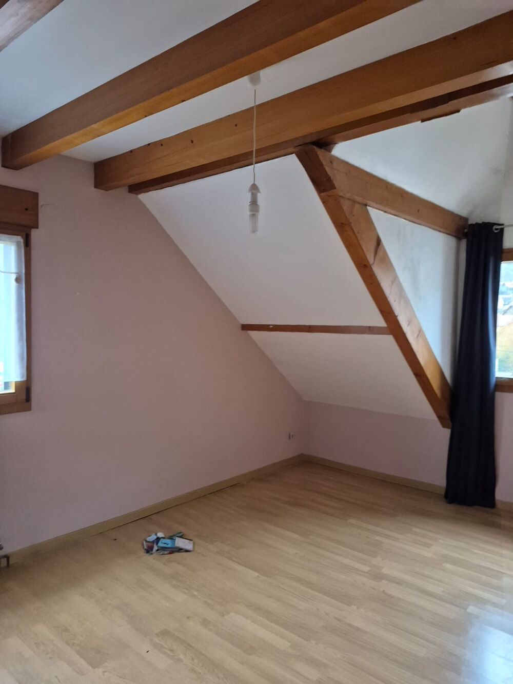 Appartement 127 m2 terrasse individuel 4 chambres aux portes de Besançon.