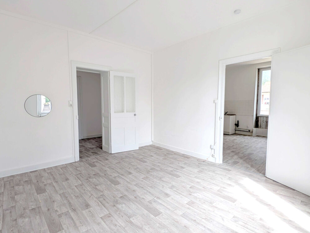 OYONNAX : T3 rénové dans petite copropriété
