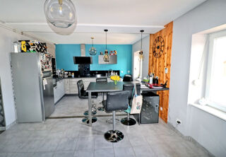  Duplex/triplex � vendre 4 pi�ces 165 m�