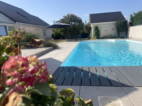   COSSUE VILLA D'ARCHITECTE D'ENVIRON 155 M2 AVEC PISCINE  ET  ENVIRON 1200 M2 DE TERRAIN Maison - 6 pi�ce(s) - 155 m�