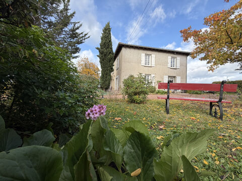   BELLE PROPRIETE DU XIX IEME DE 240 M2 SUR 1600 M2 Maison - 8 pièce(s) - 240 m²