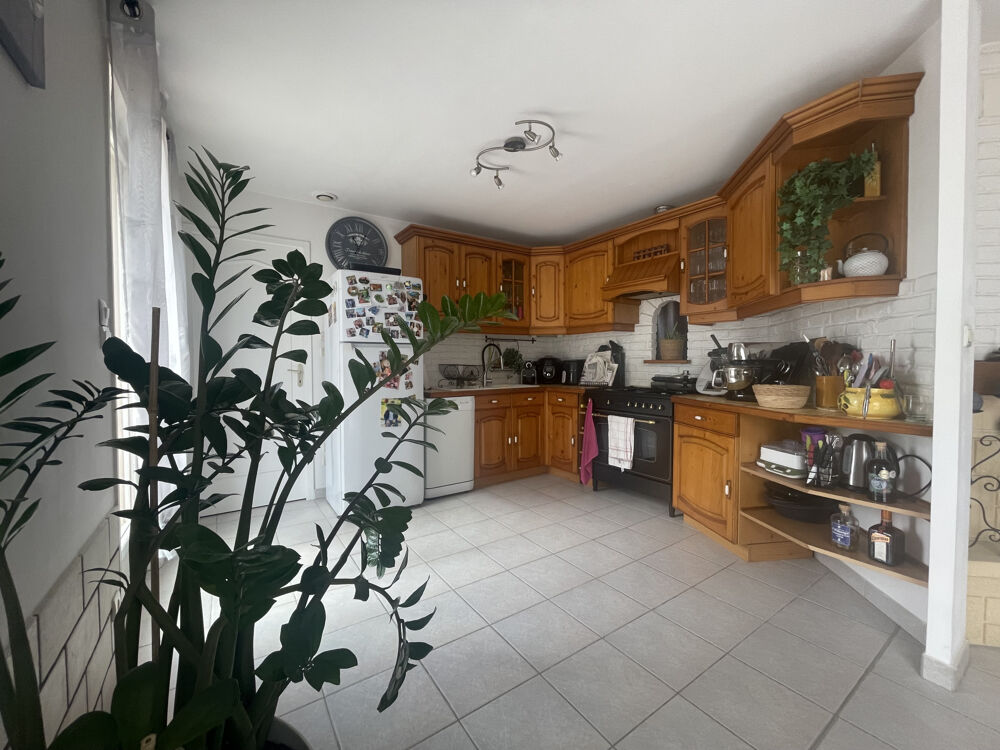 EN EXCLUSIVITE COQUETTE VILLA PLAIN PIEDS DE 109 M2 SUR 1100 M2 DE TERRAIN