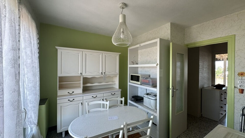 Vente Appartement Proche gare, appartement rénové, 2 chambres, garage, balcons, climatisation Roanne