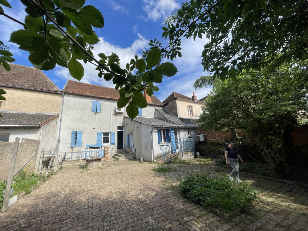 Vente Maison COQUETTE MAISON DE VILLAGE DE 128 M2 AVEC COUR INTERIEURE 290 M2 St agnan