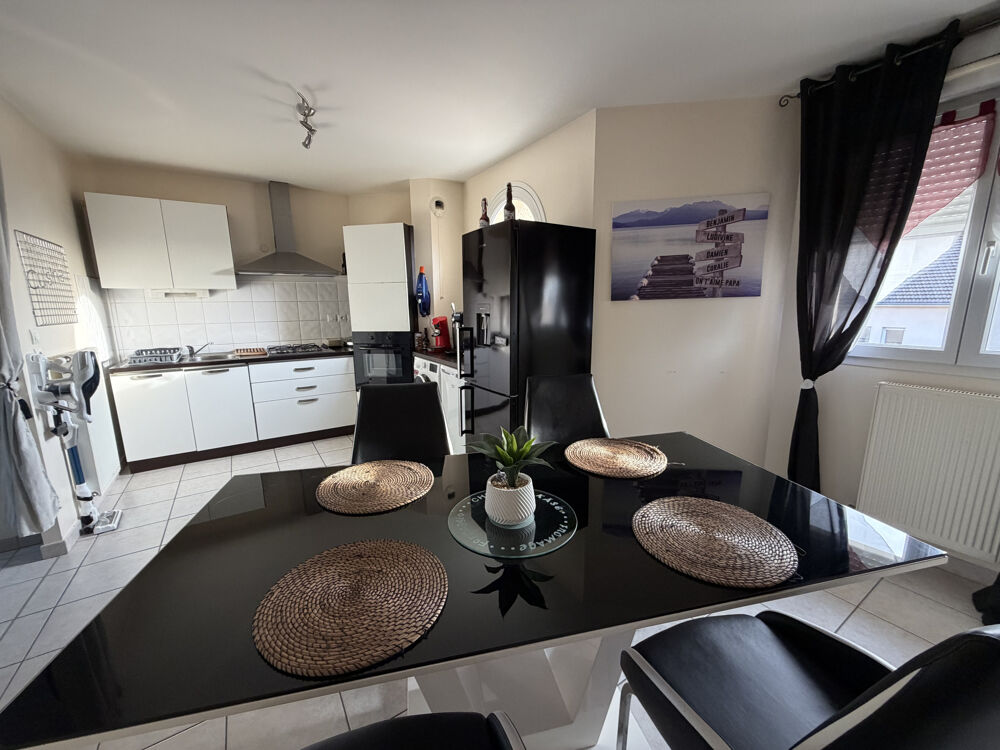 RIORGES RARE COQUET TYPE 3 AVEC TERRASSE AU DERNIER ETAGE RESIDENCE SECURISEE