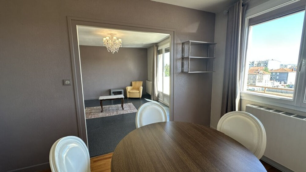 Vente Appartement Proche gare, appartement rénové, 2 chambres, garage, balcons, climatisation Roanne